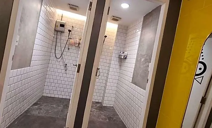 Hostel The Space Hometel - Women Only Bangkok